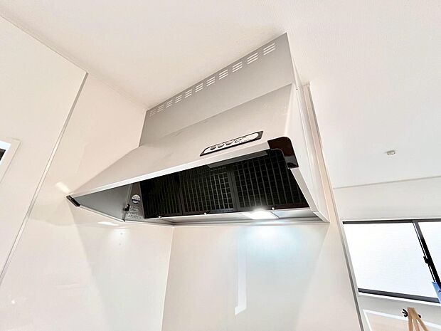 【その他設備(レンジフード)】基本的なお手入れはフィルターのみ!お手入れのしやすさも魅力です。