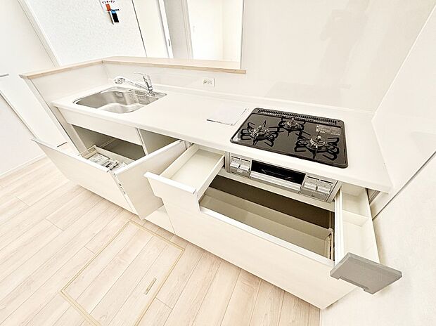 【その他設備(スライド収納)】使いやすさを優先したスライド式収納タイプ!