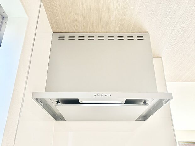 【その他設備(レンジフード)】基本的なお手入れはフィルターのみ!お手入れのしやすさも魅力です。