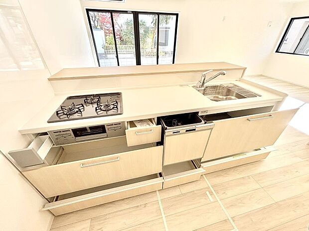 【その他設備(スライド収納)】使いやすさを優先したスライド式収納タイプ！