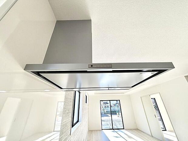 【その他設備(レンジフード)】基本的なお手入れはフィルターのみ！お手入れのしやすさも魅力です。