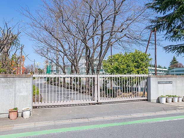 新座市立第三中学校(約1,300m)