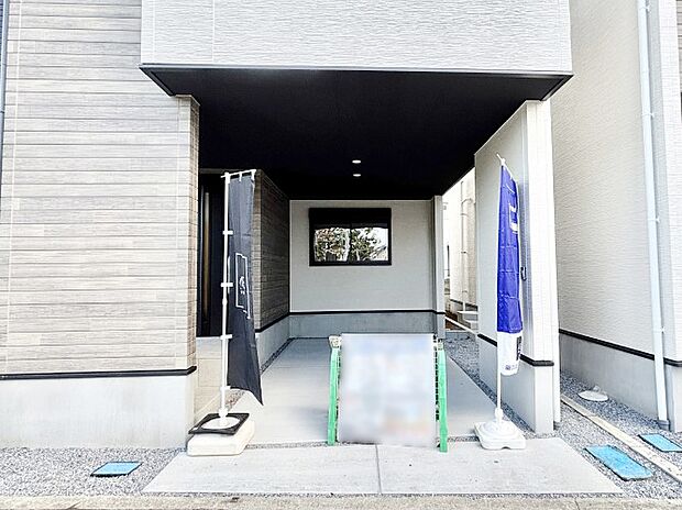 【駐車場】ビルトインタイプは大切なお車を傷や汚れから守ることができます。