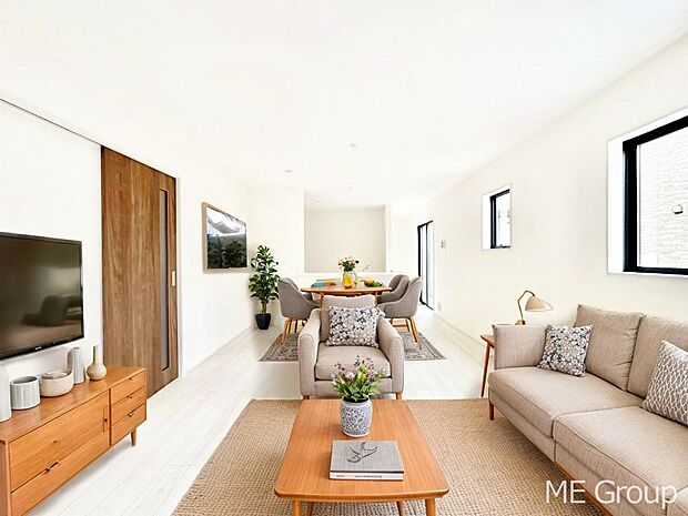 【リビング】毎日大切な家族とコミュニケーションがとれる家族思いの間取り　※家具はCGです