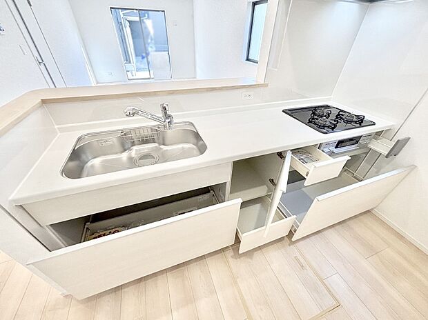 【その他設備(スライド収納)】使いやすさを優先したスライド式収納タイプ！