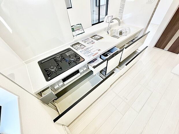 【その他設備(スライド収納)】使いやすさを優先したスライド式収納タイプ！