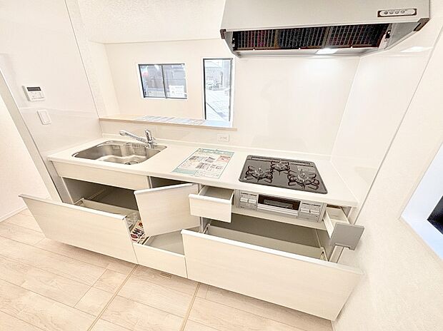 【その他設備(スライド収納)】使いやすさを優先したスライド式収納タイプ！