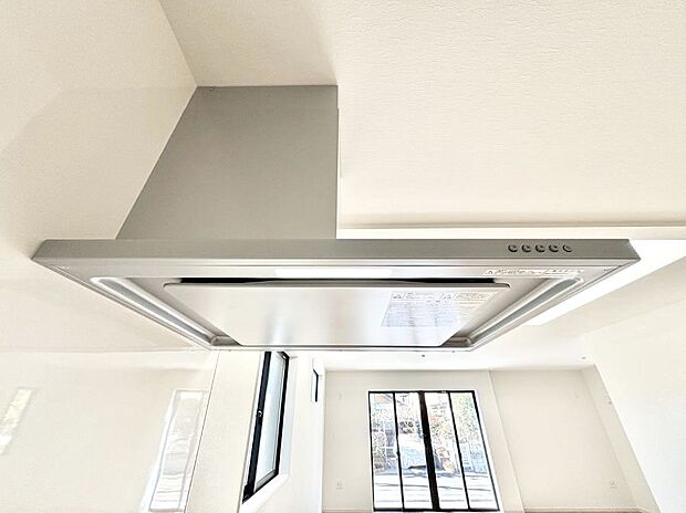【その他設備(レンジフード)】基本的なお手入れはフィルターのみ!お手入れのしやすさも魅力です。