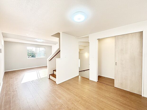 【ダイニング】家族が自然と集まる憩いのスペースになりそう