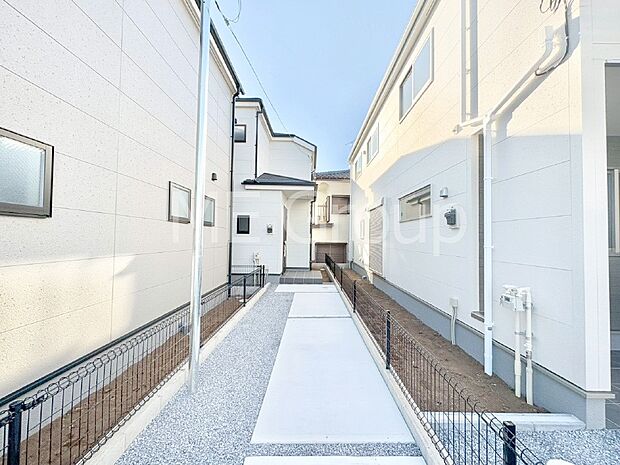 【現地外観写真】溢れる陽光でご家族の笑顔も輝く