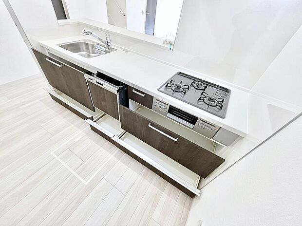 【その他設備(スライド収納)】使いやすさを優先したスライド式収納タイプ！