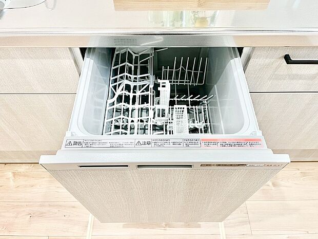 【その他設備(食洗機)】面倒なお片づけは食洗機にお任せ!家事の負担が減って、時間にも気持ちにもゆとりができます。