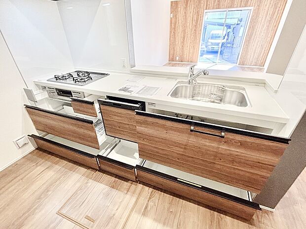 【その他設備(スライド収納)】使いやすさを優先したスライド式収納タイプ!