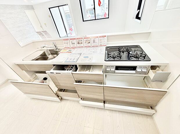 【その他設備(スライド収納)】使いやすさを優先したスライド式収納タイプ！