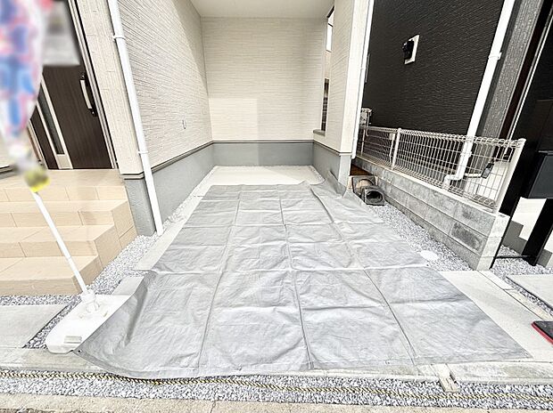 【駐車場】ビルトインタイプは大切なお車を傷や汚れから守ることができます。