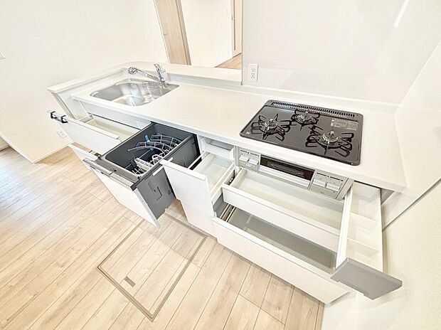 【その他設備(スライド収納)】使いやすさを優先したスライド式収納タイプ！