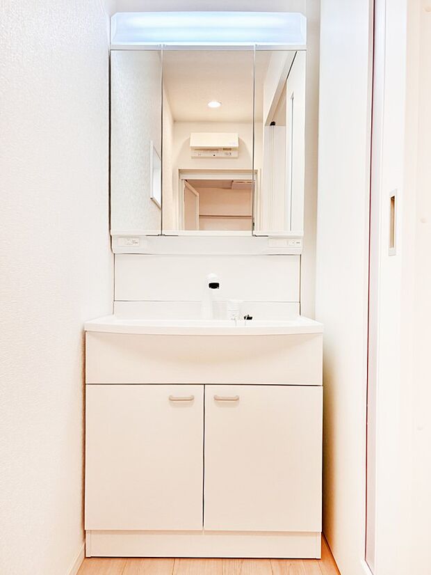 【洗面台・洗面所】収納力と機能性に優れた洗面化粧台