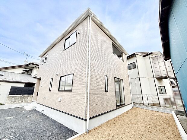 【現地外観写真】早く帰りたくなるマイホーム