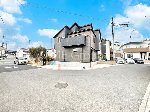 【前面道路含む現地写真】前面道路はきちんと整備されています  