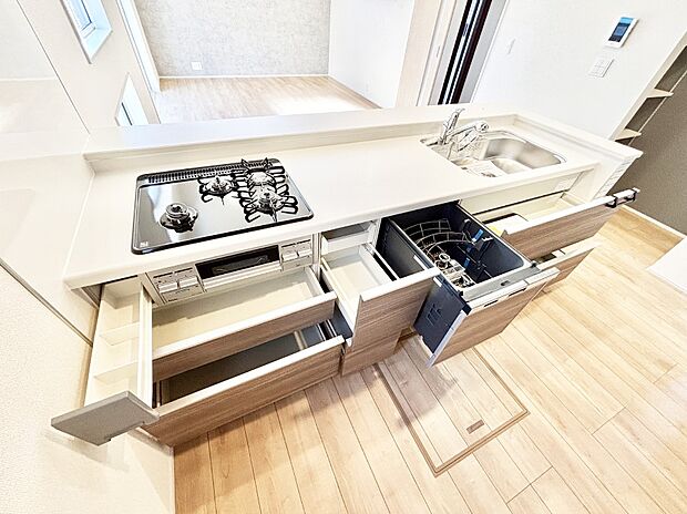 【その他設備(スライド収納)】使いやすさを優先したスライド式収納タイプ！