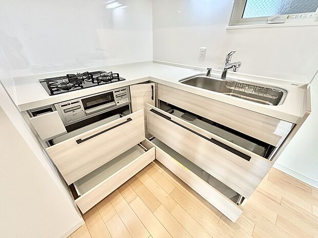 【その他設備(スライド収納)】使いやすさを優先したスライド式収納タイプ！