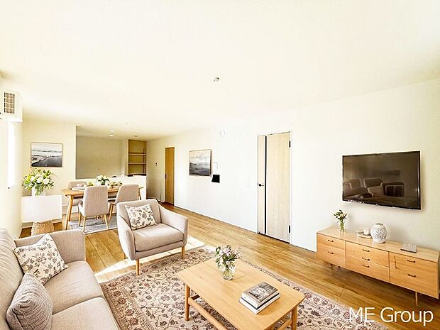 【リビング】落ち着いた雰囲気のLDKは家族みんなの快適空間※家具はCGです