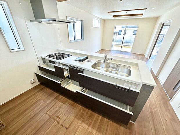 【その他設備(スライド収納)】使いやすさを優先したスライド式収納タイプ！