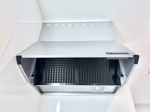 【その他設備(レンジフード)】基本的なお手入れはフィルターのみ！お手入れのしやすさも魅力です。