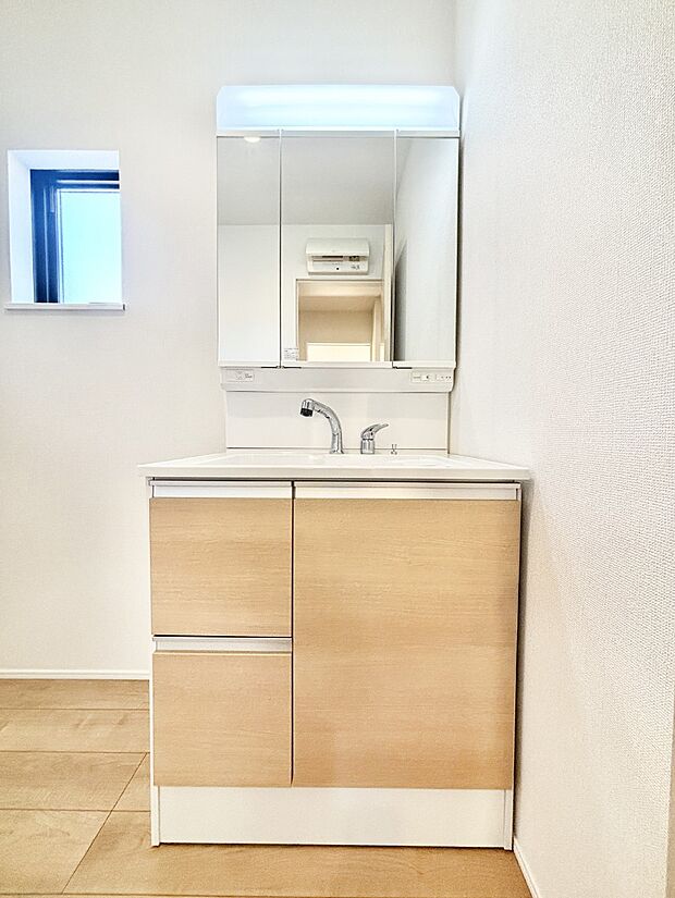 【洗面台・洗面所】収納力と機能性に優れた洗面化粧台