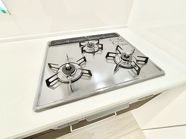 【その他設備(ガスコンロ)】三口ガスコンロでお料理が一気にはかどりそう