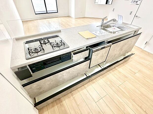 【その他設備(スライド収納)】使いやすさを優先したスライド式収納タイプ！