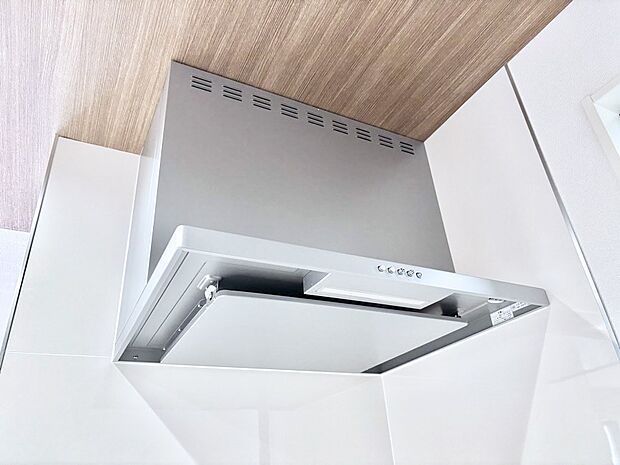 【その他設備(レンジフード)】基本的なお手入れはフィルターのみ!お手入れのしやすさも魅力です。