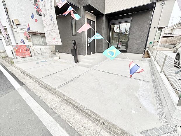 【駐車場】生活に欠かせない駐車スペース。