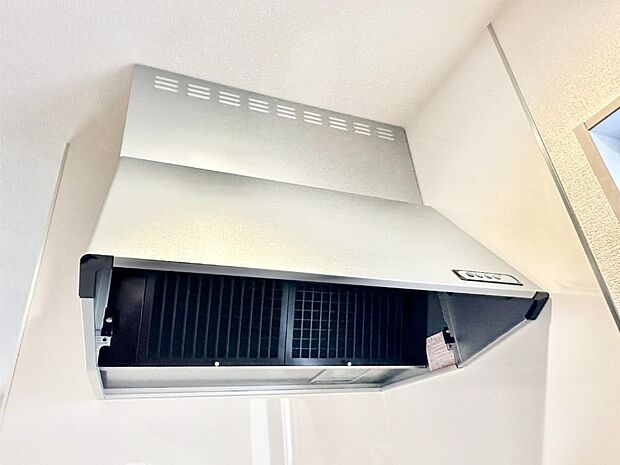 【その他設備(レンジフード)】基本的なお手入れはフィルターのみ!お手入れのしやすさも魅力です。