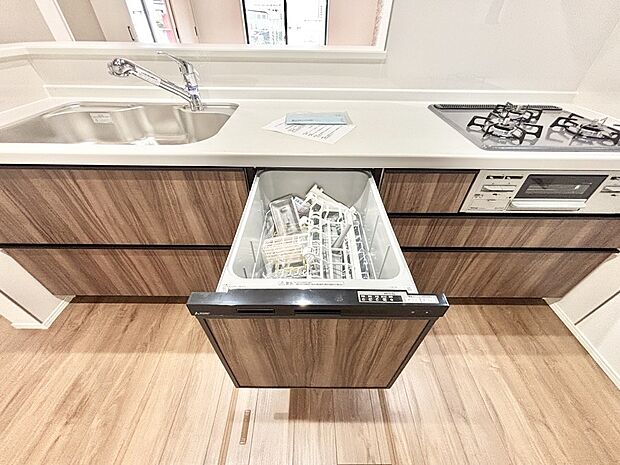 【その他設備(食洗機)】面倒なお片づけは食洗機にお任せ!家事の負担が減って、時間にも気持ちにもゆとりができます。