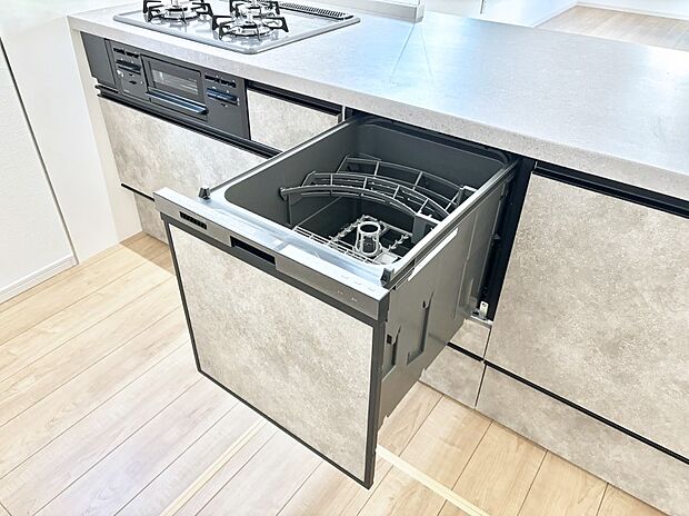 【その他設備(食洗機)】面倒なお片づけは食洗機にお任せ!家事の負担が減って、時間にも気持ちにもゆとりができます。