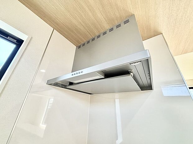 【その他設備(レンジフード)】基本的なお手入れはフィルターのみ!お手入れのしやすさも魅力です。