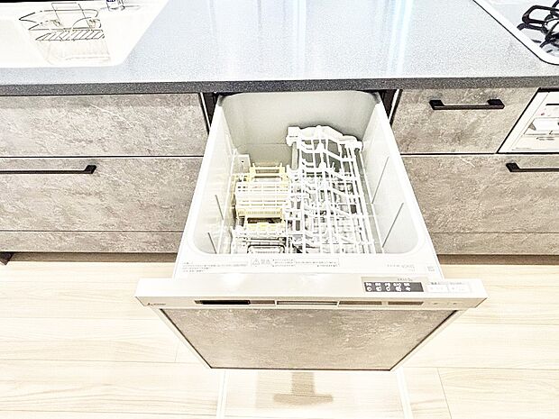 【その他設備(食洗機)】面倒なお片づけは食洗機にお任せ!家事の負担が減って、時間にも気持ちにもゆとりができます。