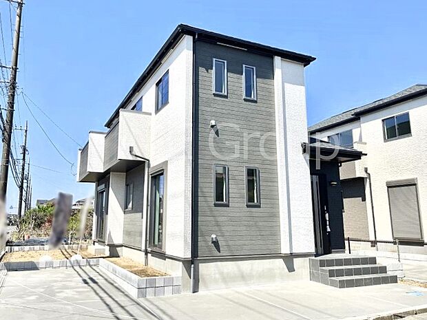 【現地外観写真】心地よい暮らしが送れそう!明るい陽光に包まれるに全室南向きの住まい。