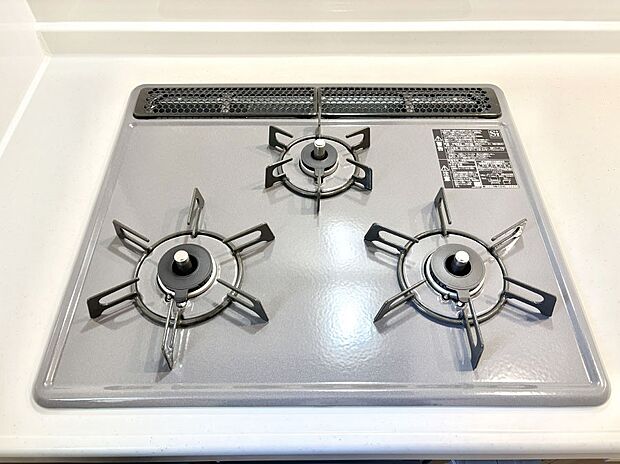 【その他設備(Siセンサーコンロ)】ガスコンロはSiセンサー搭載。火力調節や焦げ付き・消し忘れも防いでくれます。