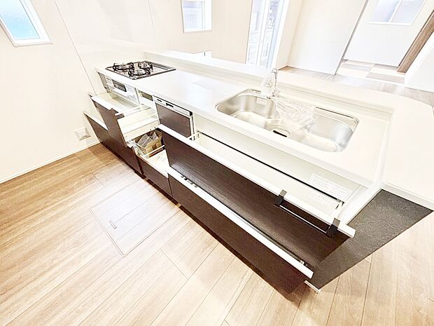 【その他設備(スライド収納)】使いやすさを優先したスライド式収納タイプ！