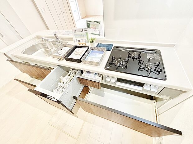 【その他設備(スライド収納)】使いやすさを優先したスライド式収納タイプ！