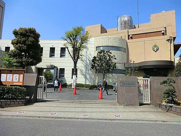 川口市立安行東小学校（約300m）