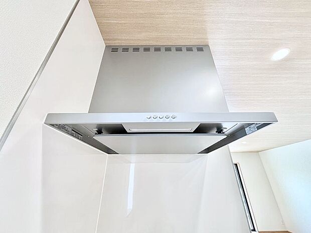 【その他設備(レンジフード)】基本的なお手入れはフィルターのみ！お手入れのしやすさも魅力です。