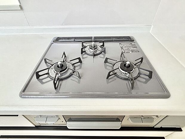 【その他設備(Ｓｉセンサーコンロ)】ガスコンロはＳｉセンサー搭載。火力調節や焦げ付き・消し忘れも防いでくれます。