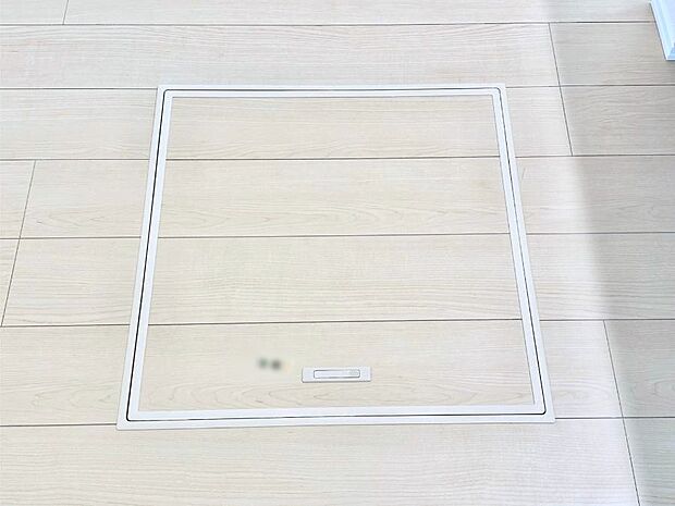 【その他設備(床下収納)】床下収納付き!日用品・非常用品の収納にも大活躍。