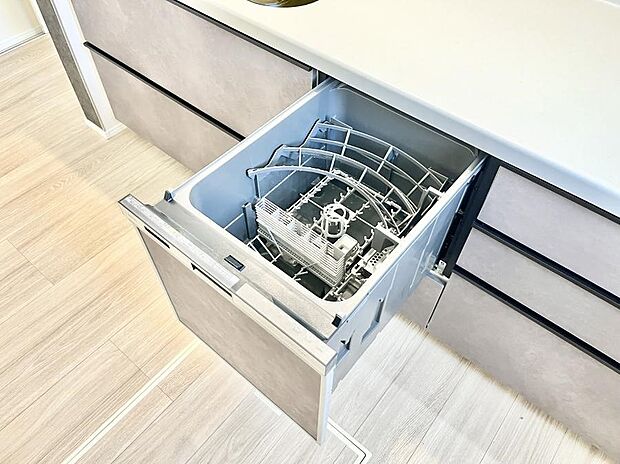 【その他設備(食洗機)】面倒なお片づけは食洗機にお任せ!家事の負担が減って、時間にも気持ちにもゆとりができます。