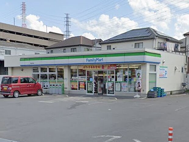 ファミリーマート草加谷塚店（約256m）