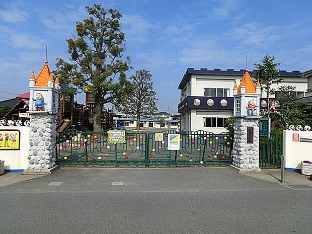 新田幼稚園（約100m）