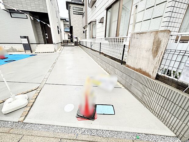 【駐車場】目の前が駐車場だと雨の日も大量にお買い物をした時も便利ですね